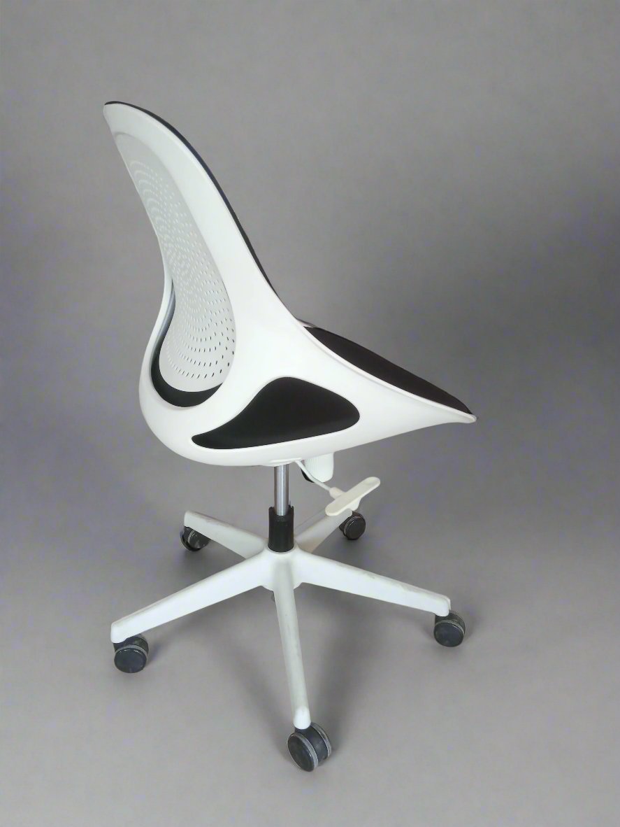 Ergonomic Black & White Swivel Office Chair with Adjustable Height and Wheels